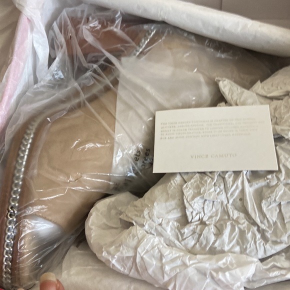 Booties - Picture 3 of 6